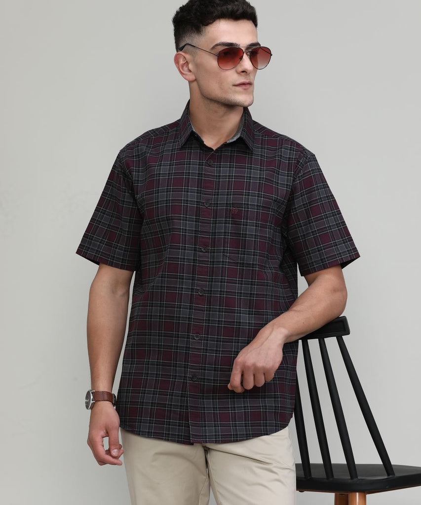 Wine Shade Slim Fit Premuim Cotton Checks Shirt With Pocket