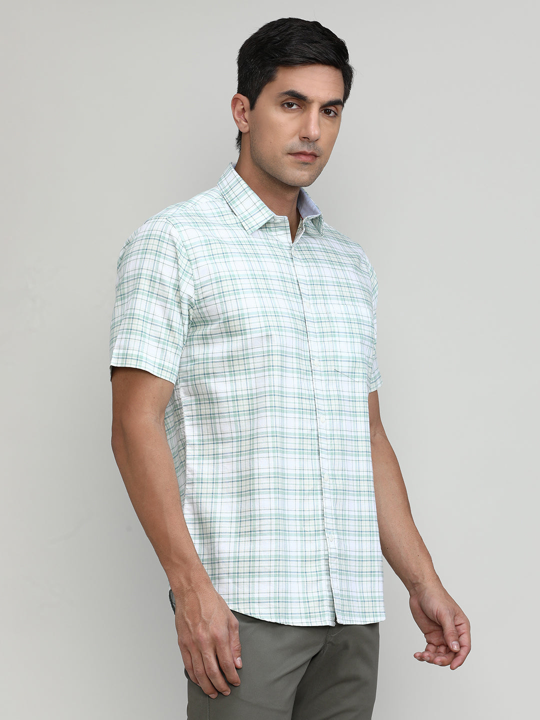 Fern Green Slim Fit Premuim Cotton Checks Shirt With Pocket