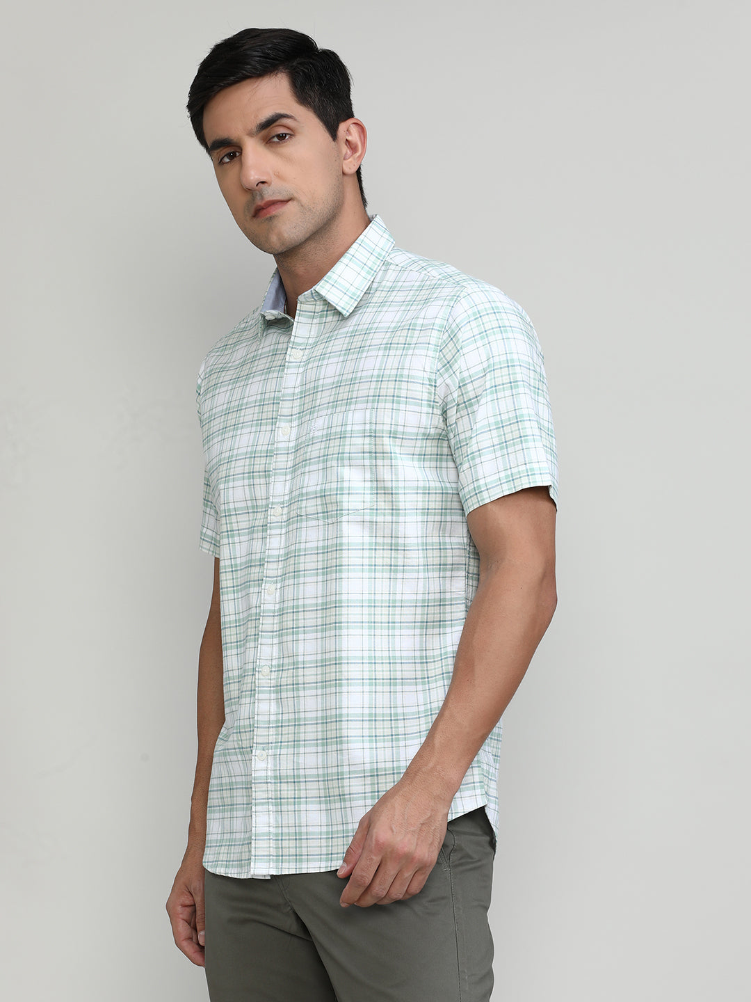 Fern Green Slim Fit Premuim Cotton Checks Shirt With Pocket-SS25