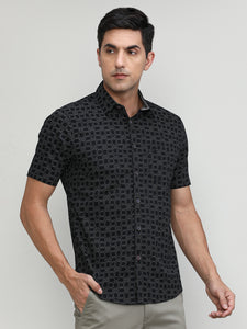 Black Slim Fit Premuim Cotton Printed Shirt With Regular Collar & Pocket